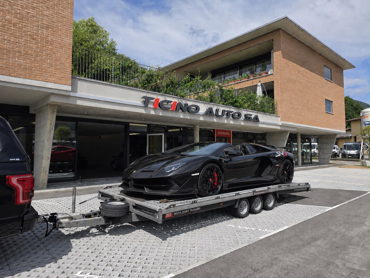Transport bei TICINO AUTO SA